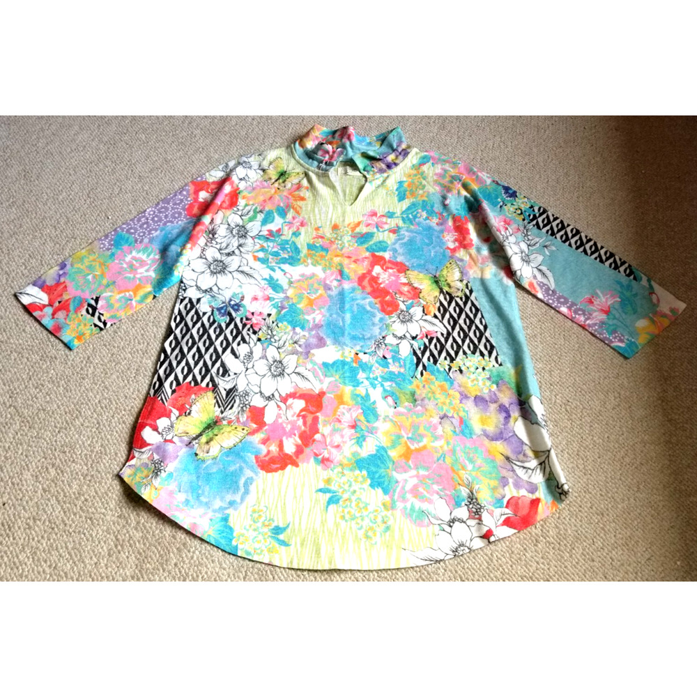 Womens Top-ATELIER 5 by GOZDE YILMAZ-multi floral/butterfly rayon knit tunic-L